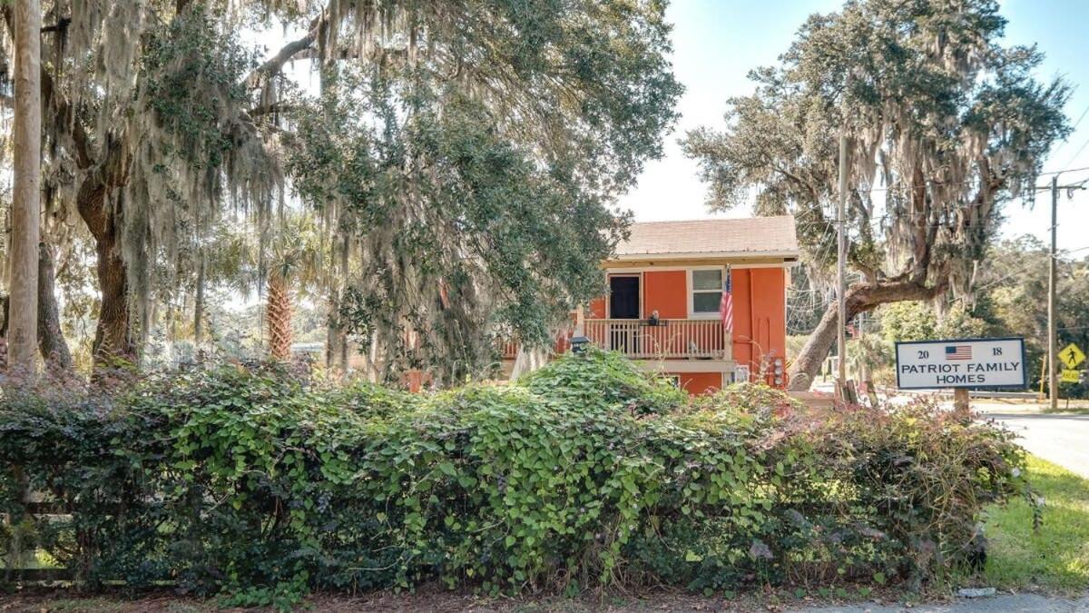 Retro Rainbow At Herb River- Orange Oasis #1 Savannah Exterior photo